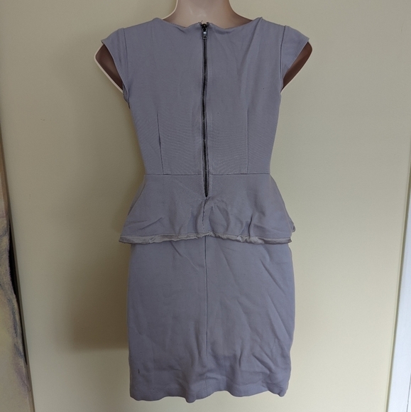 Alice + OLIVIA Lilac Victoria Peplum Dress 2 XS - Picture 5 of 12